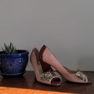 Seychelles pink and white polka dot heels